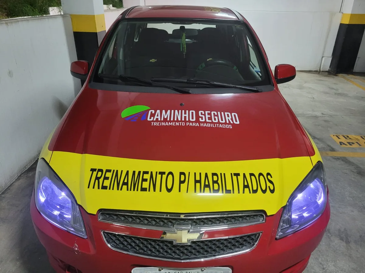 Frente do carro manual Caminho Seguro